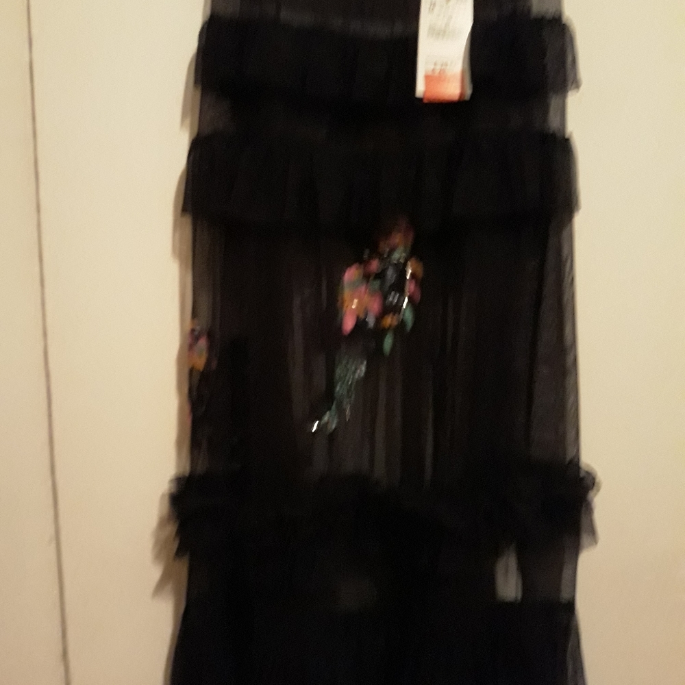 Zara ruffle skirt